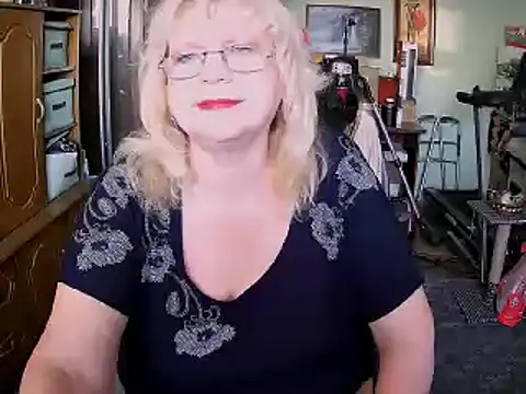 LOLA8888 webcam
