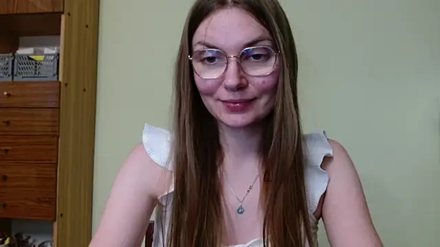 LooveELLYx webcam