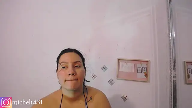 adult chatting Mia Reys