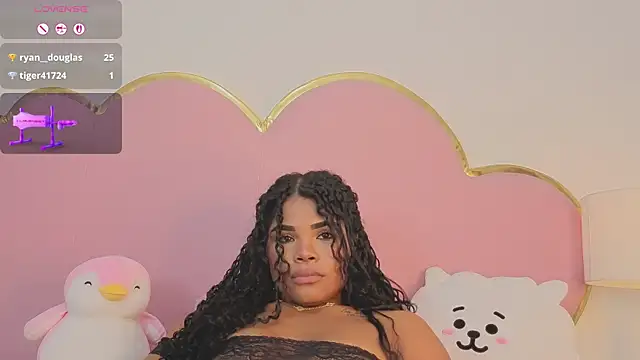 NahiaraReina webcam