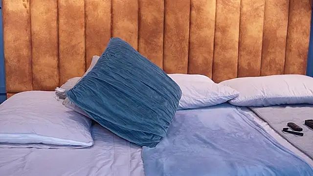 Honey_Sunn webcam