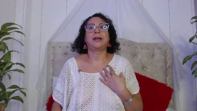 anaa_love_ webcam