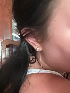 diamond_glow - Diamond_glow's free webcam - UK Sex Cams