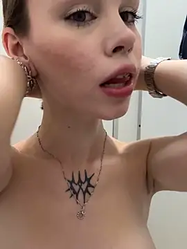 live nude chatroom Street Young