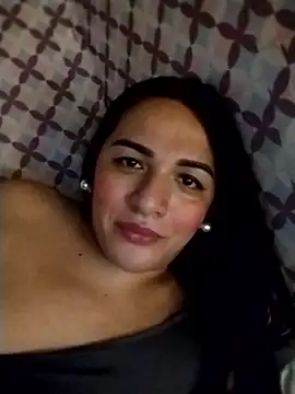 Yourbabyshane webcam