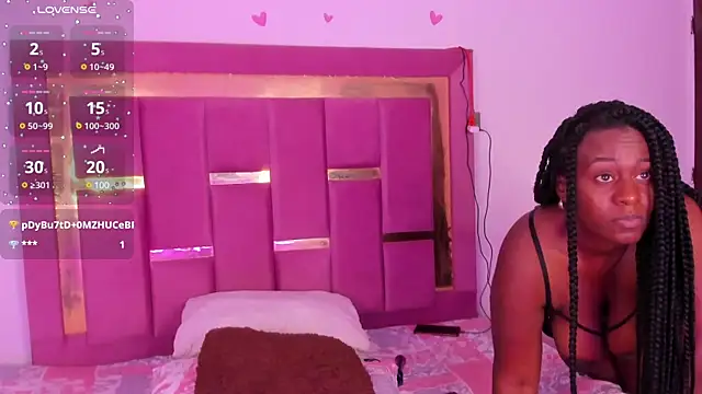 NahomiJhomson webcam