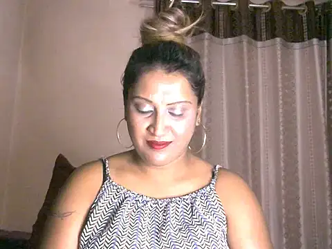 eroticbeauty37 webcam