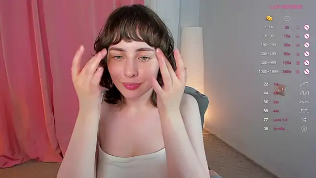 ShayaSilk webcam