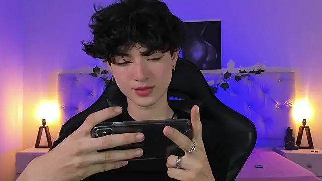 Elliot_younngg webcam