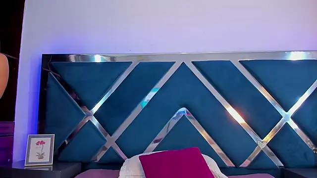 KaylaDevin webcam