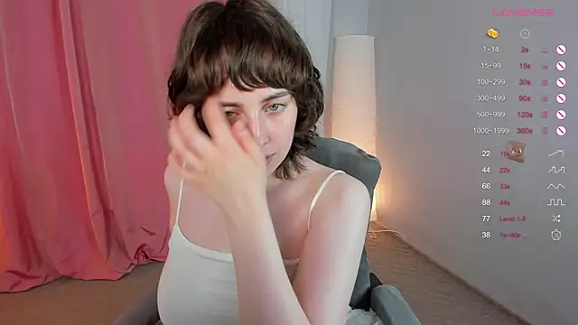 ShayaSilk webcam