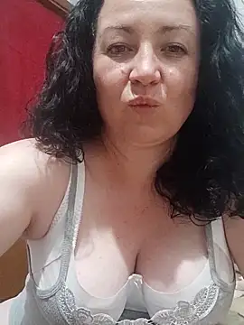 Velvet345 webcam