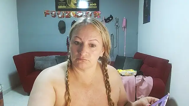 emperabigbootybigass webcam
