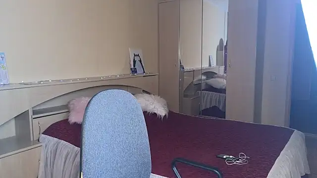 Nika_Kitten webcam