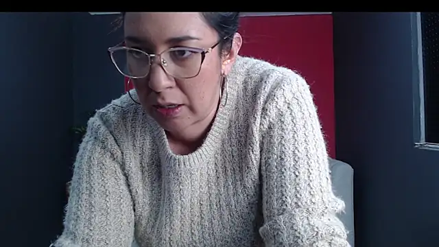 mary_cake_ webcam