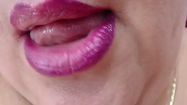 Kerly_Doll webcam