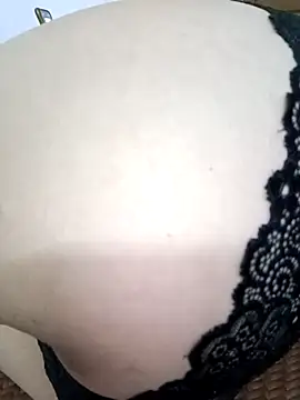 Haralushiaaa webcam