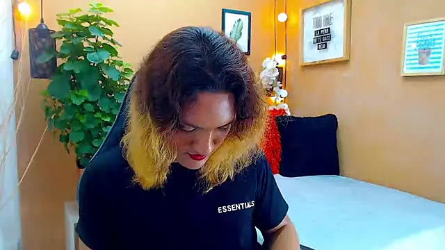 aslyhernandez_7 webcam