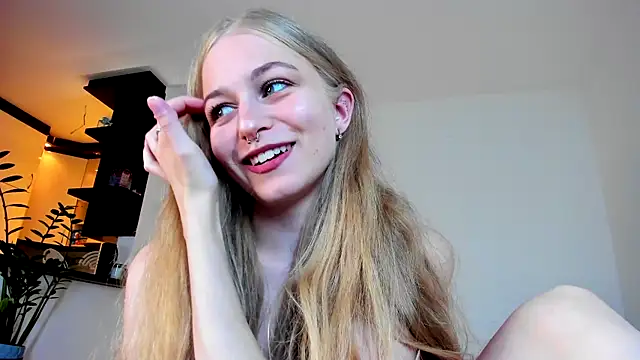 MiaMews webcam