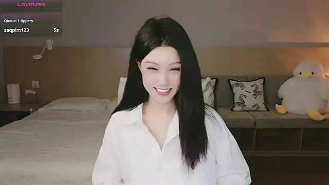 Lucky-baby's Stripchat show and profile