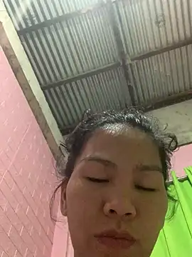 Cleo17 webcam