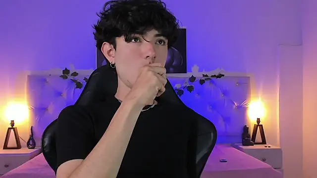 Elliot_younngg webcam