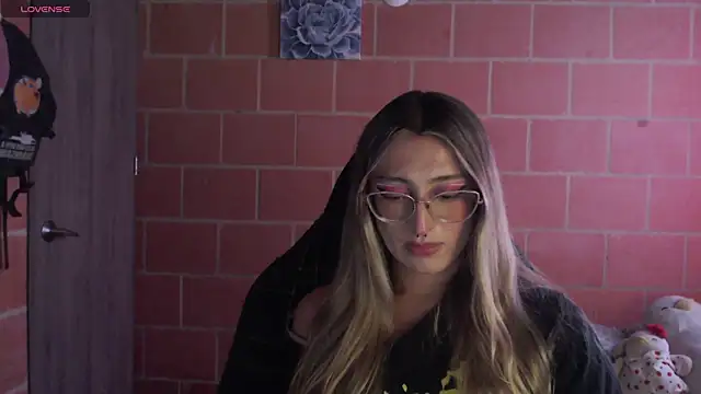 andrea_camilaaa - Andrea_camilaaa's free webcam - UK Sex Cams