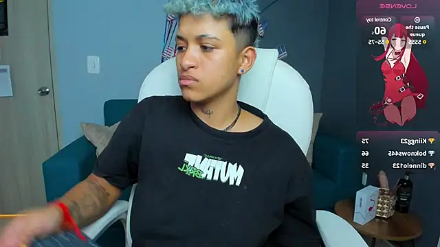 Dominick_jones webcam