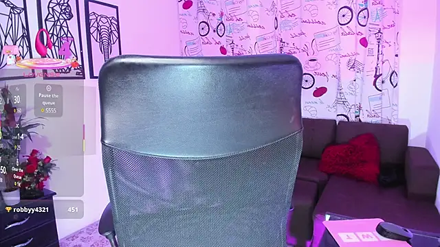VictoriaaBlair webcam