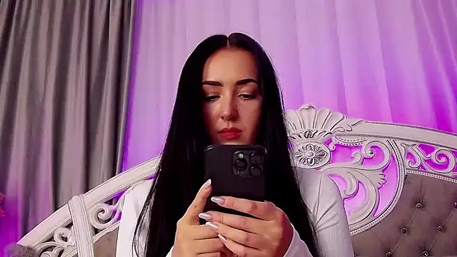 KimKhallifa webcam