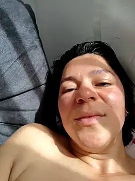 clavelitored webcam