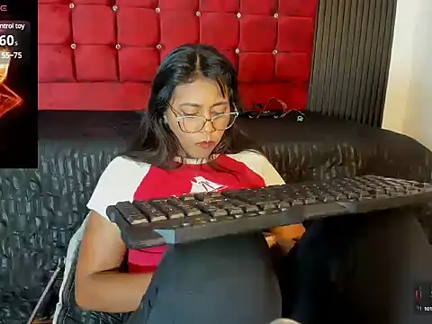 GisellHolden_ webcam