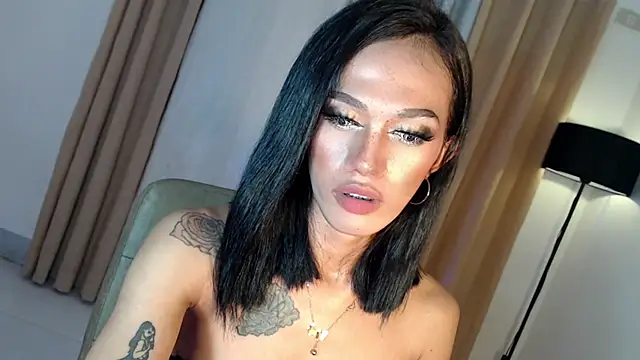 Lust-sluttymira webcam