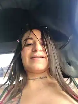 Alona_Evans webcam