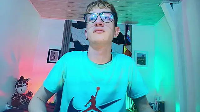 Erik_Osorio webcam