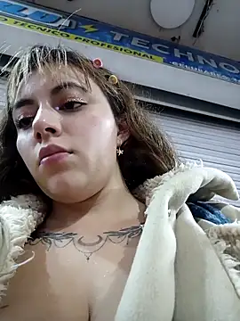 _Isabella--01 webcam