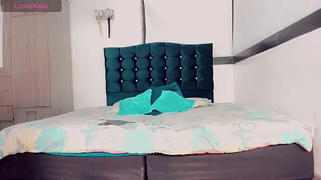 _Riannagarcia_ webcam