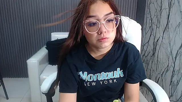kitty_queenpussy webcam