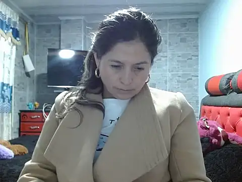 linda-mature43 - Linda-mature43's free webcam - UK Sex Cams