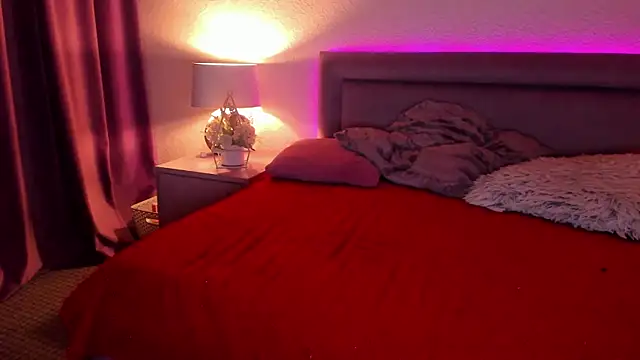 ArtemisKiss webcam