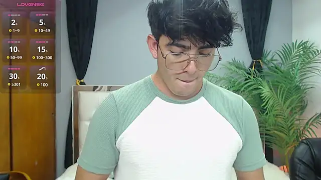 nolan_twink1 webcam
