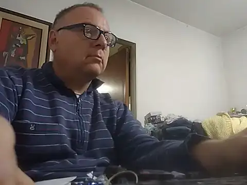  AmateurHotCoupleSix chat room