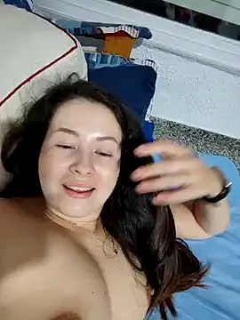 NeredaXxx webcam