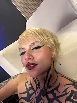 Trinity___s webcam
