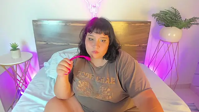 cherry_pinnk webcam