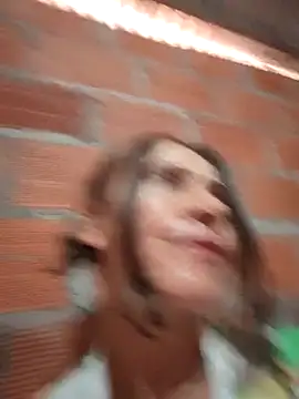 Crazy-Woman-Mature webcam