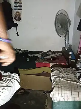femboyslqueen webcam