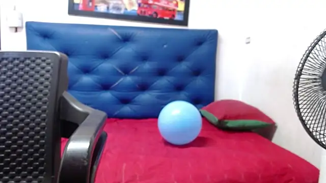McMenaHot webcam