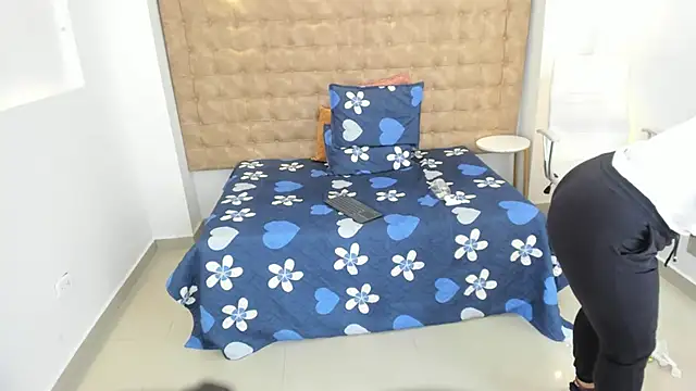 MiiaSmith__ webcam