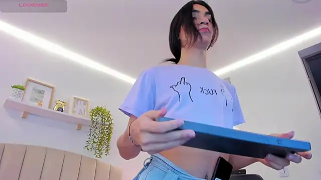 Mia_thompson_19 webcam